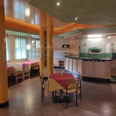 Albergo Al Trieste Nimis Exterior foto